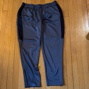 Puma Men's Grey and Black Joggers